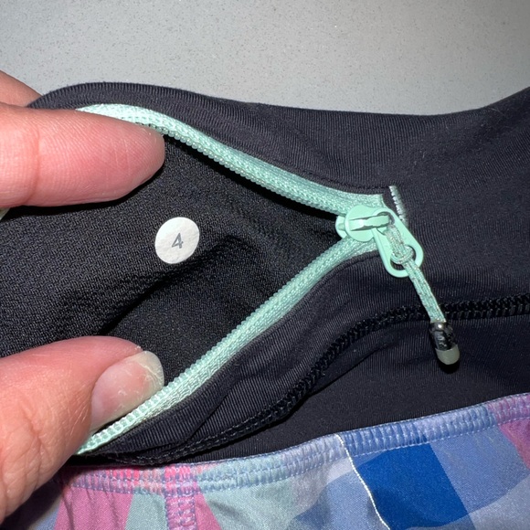 Lululemon 🍋 Groovy Run Short Plaid Size 4 - Picture 5 of 9